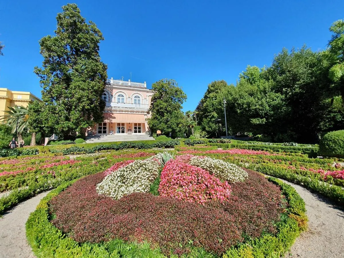 Luxury Apartment Tada Opatija